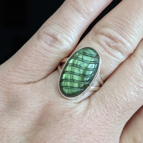 Natural Blue Labradorite, 925 Silver Ring size 8.5 - Picture 3 of 11